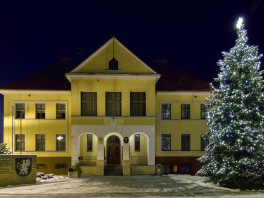 Vánoční kouzlo ve Stonavě: Tradiční rozsvícení stromu a Betlémské světlo